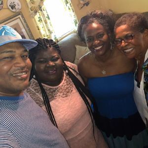 Meet your Posher, Veronica